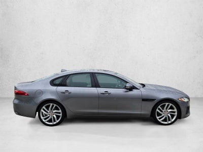 2021 Jaguar XF SE Sedan RWD