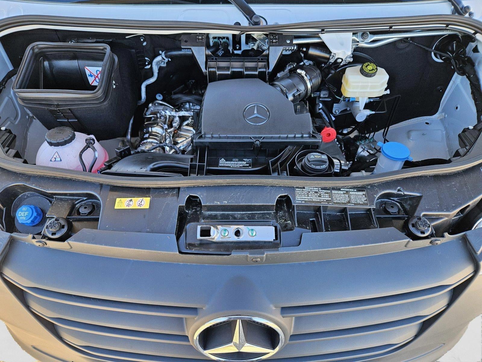 2025 Mercedes-Benz Sprinter Cargo Van 2500 Standard Roof I4 Diesel 144" RWD