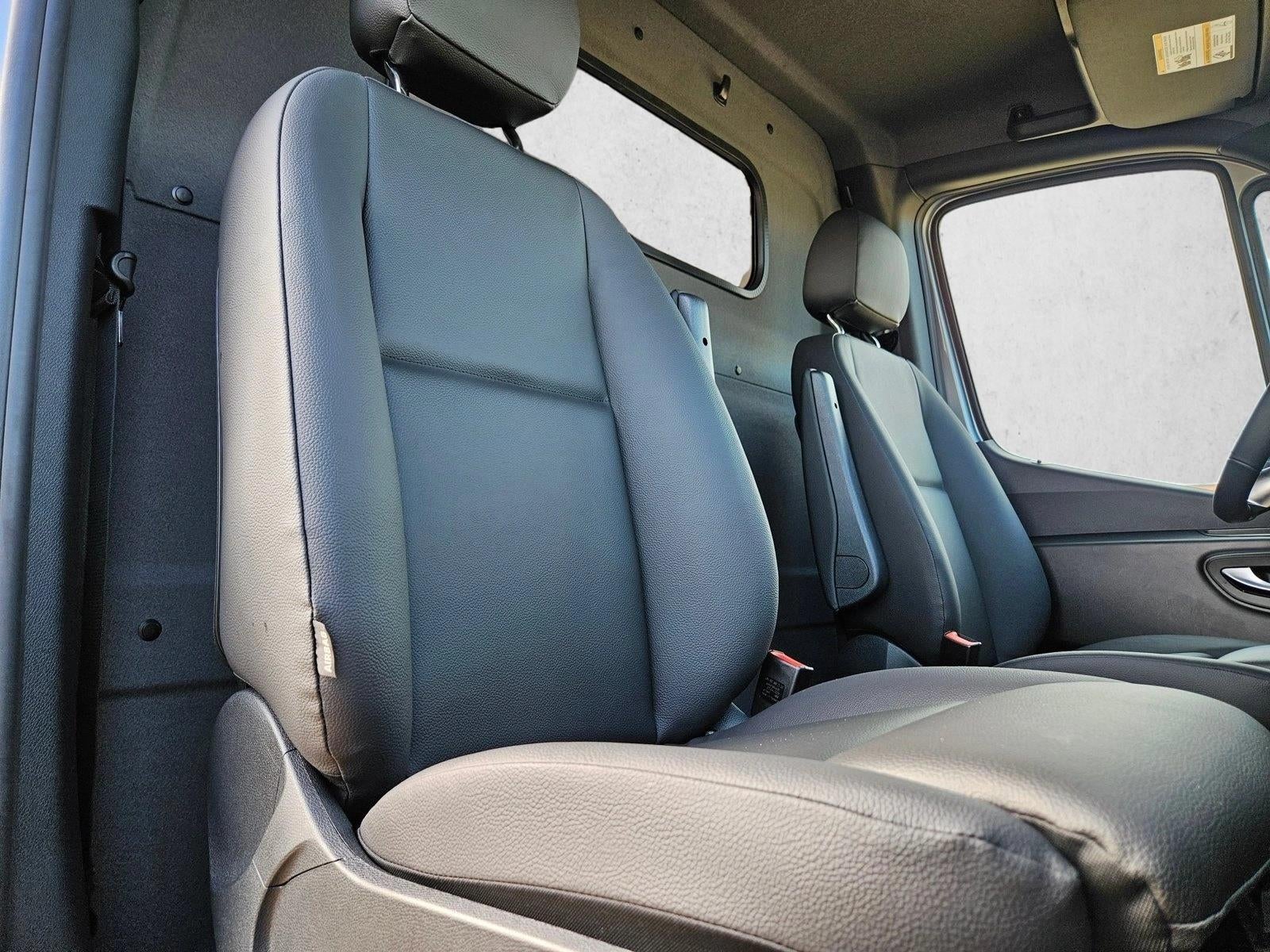 2025 Mercedes-Benz Sprinter Cargo Van 2500 Standard Roof I4 Diesel 144" RWD