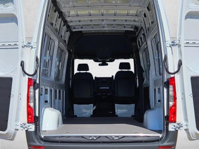 2025 Mercedes-Benz Sprinter Cargo Van 2500 Standard Roof I4 Diesel 144" RWD