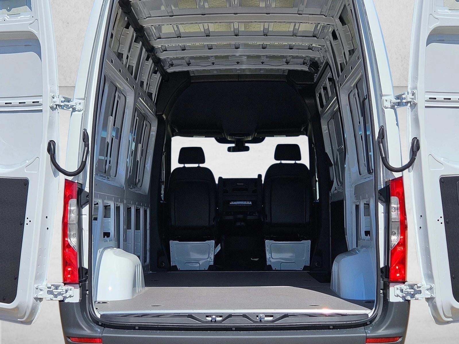 2025 Mercedes-Benz Sprinter Cargo Van 2500 Standard Roof I4 Diesel 144" RWD