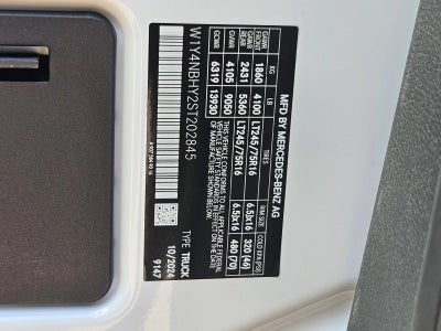 2025 Mercedes-Benz Sprinter Cargo Van 2500 Standard Roof I4 Diesel HO 144" RWD