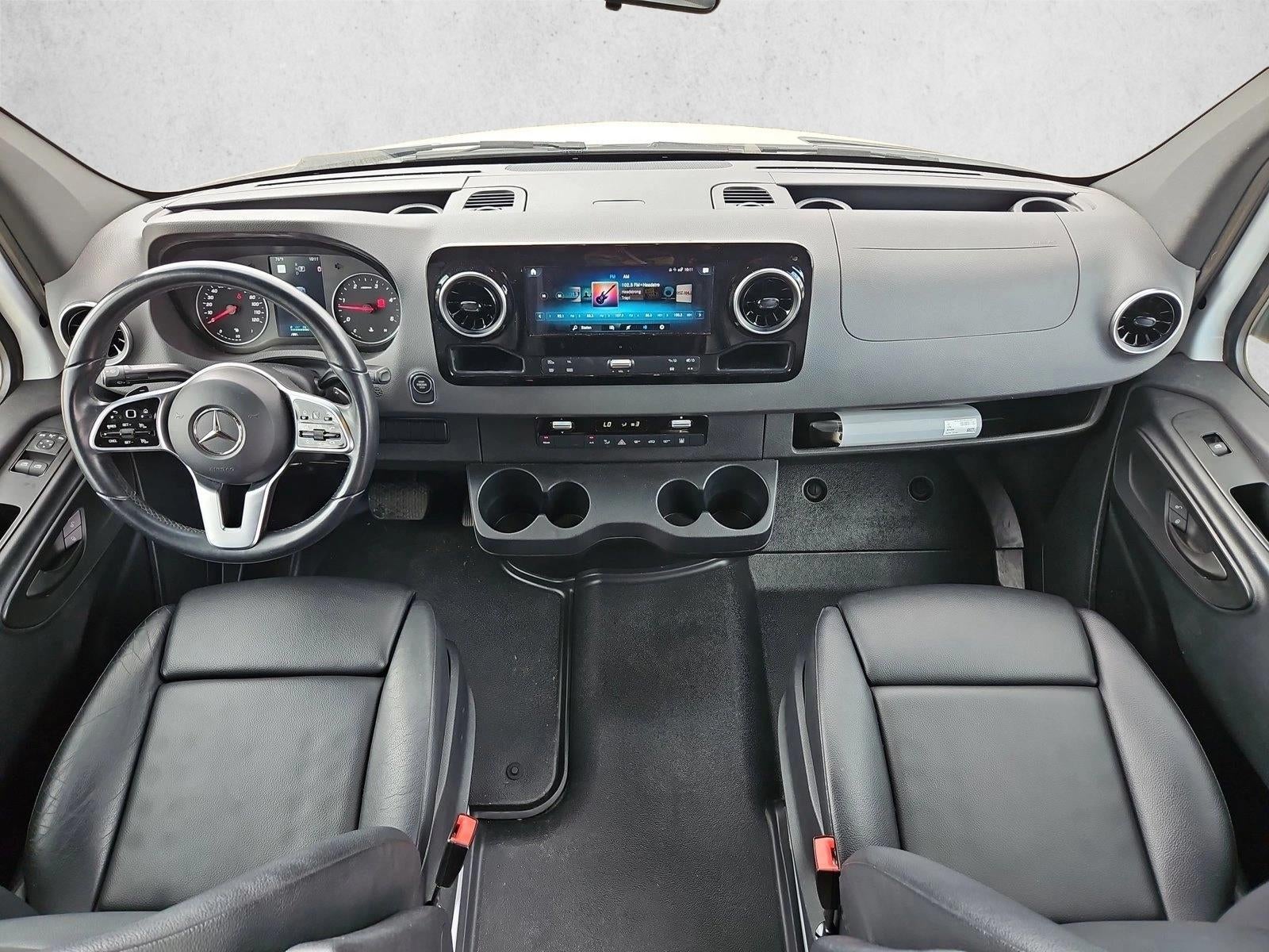 2022 Mercedes-Benz Sprinter Passenger Van 2500 Standard Roof V6 144" RWD