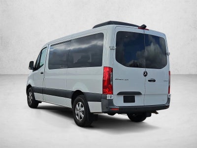 2022 Mercedes-Benz Sprinter Passenger Van 2500 Standard Roof V6 144" RWD
