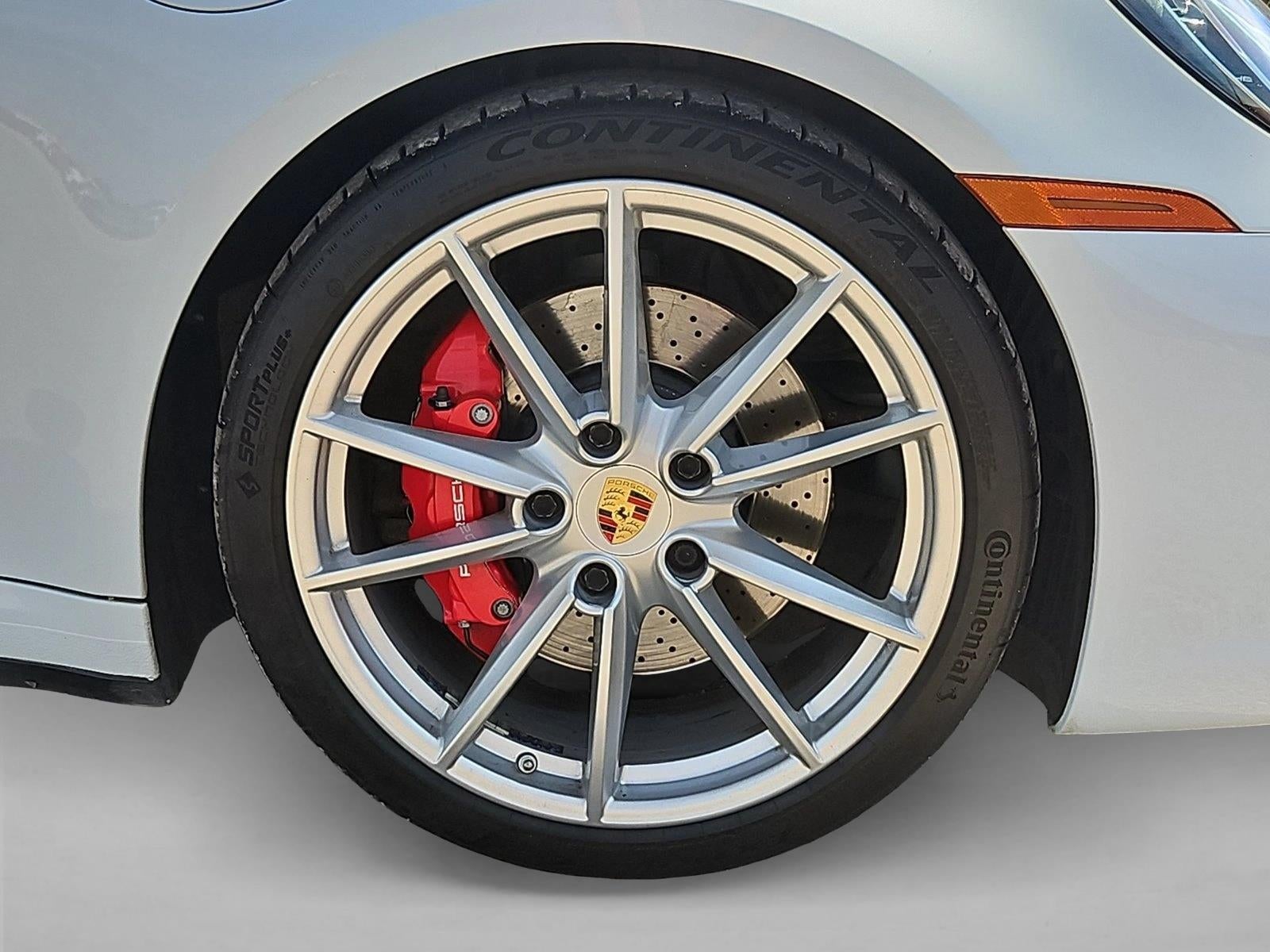 2020 Porsche 911 Carrera 4S Cabriolet