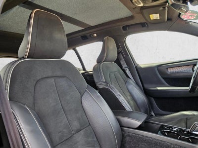 2019 Volvo XC40 T5 AWD R-Design