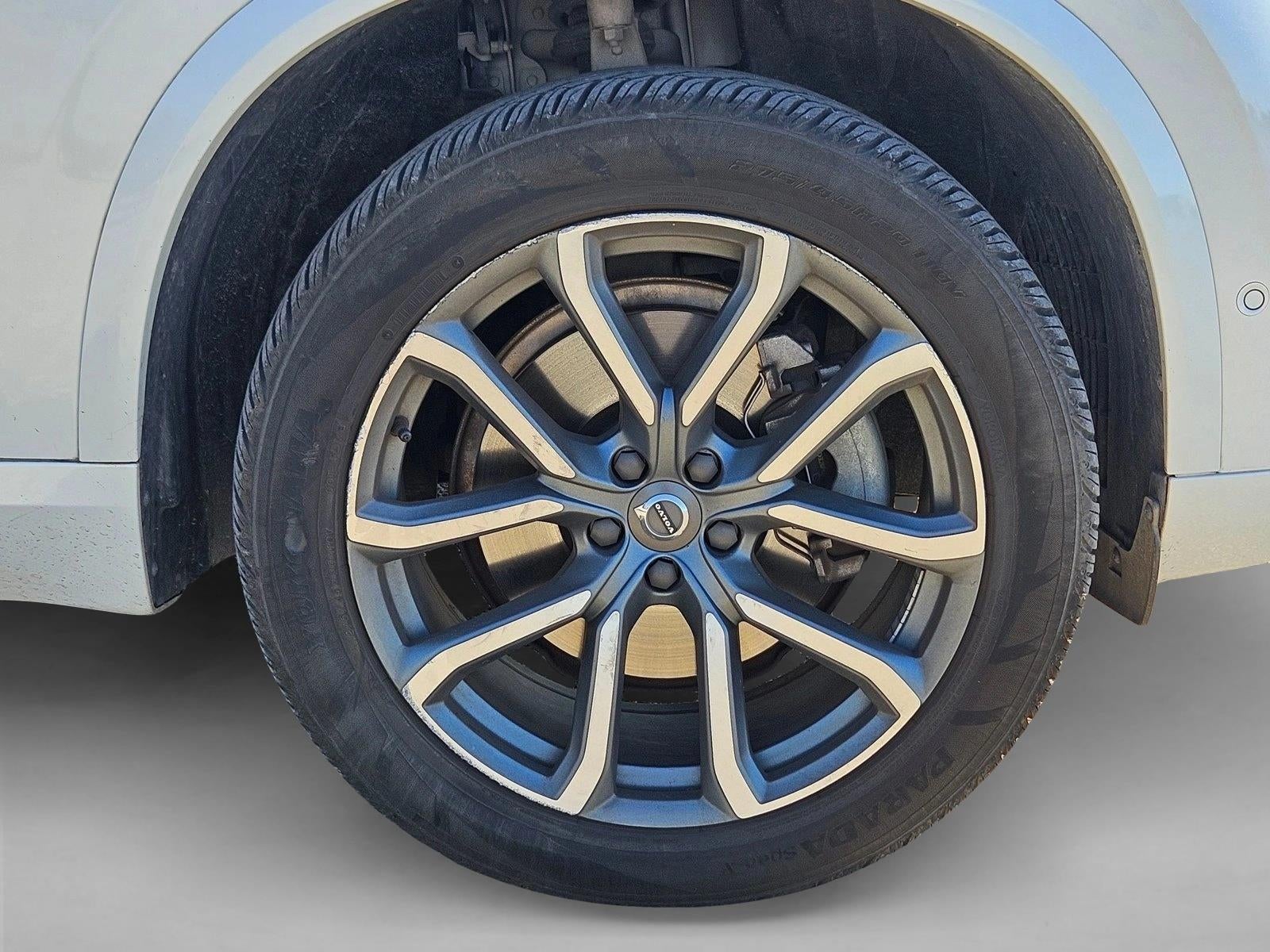 2017 Volvo XC90 T6 AWD 7-Passenger Momentum