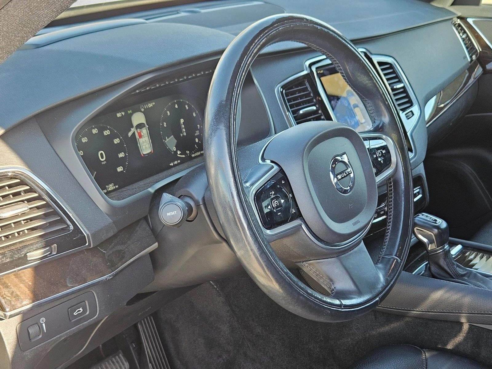 2017 Volvo XC90 T6 AWD 7-Passenger Momentum